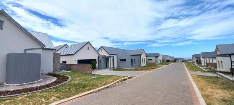 3 Bedroom Property for Sale in Renosterbos Estate Western Cape